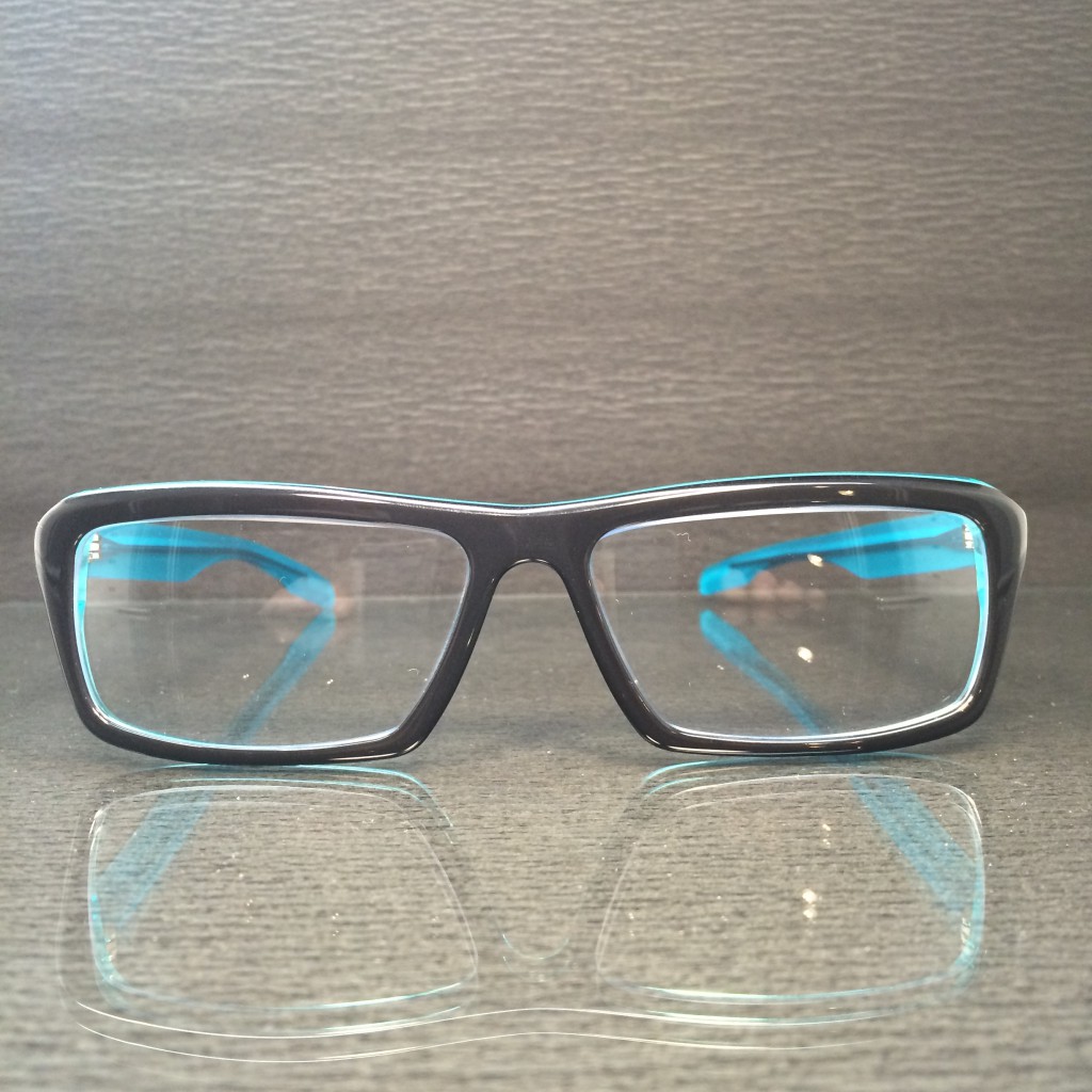 handgefertigte brille: mastercut aus acetat