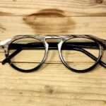 handgefertigte brille aus horn mit individueller maserung.